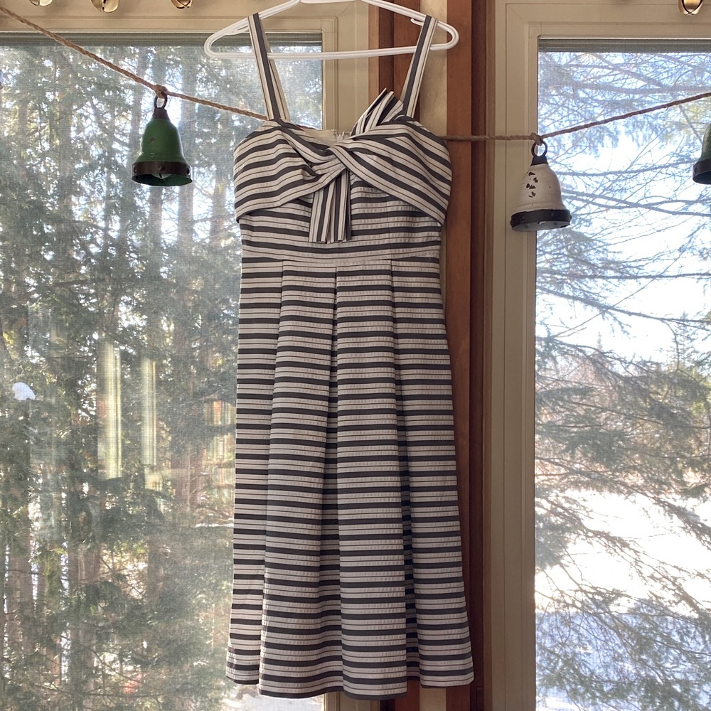 Nordstrom 1901 brand white and grey striped a-line cocktail dress with tie
